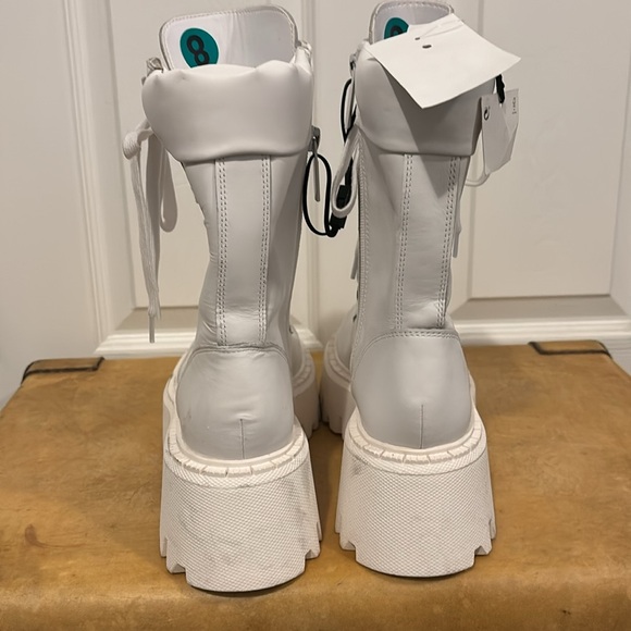 ZARA Women Lug Sole Lace Up Leather White Boot NWT Size 8 - Picture 4 of 9